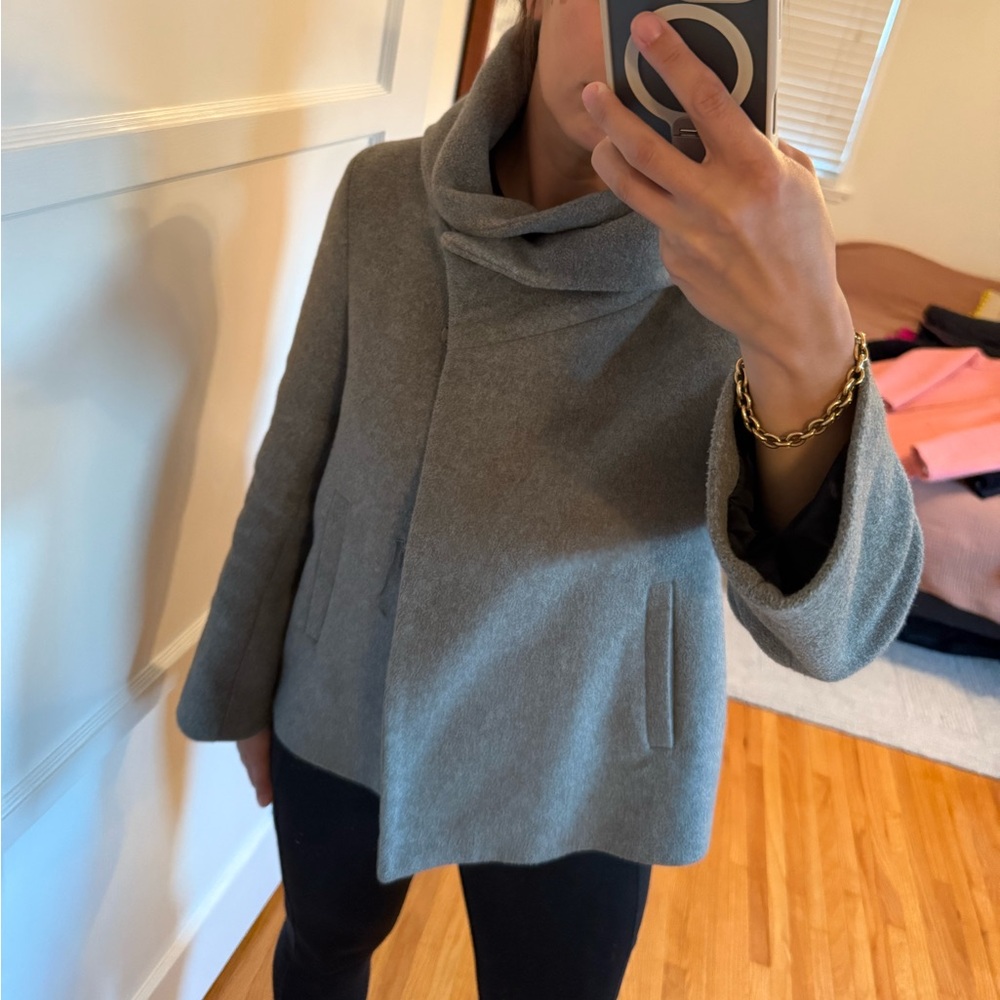 Oversizedd collar grey jacket